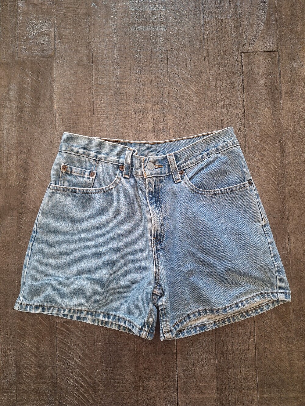 Vintage 1990s Levi Shorts
